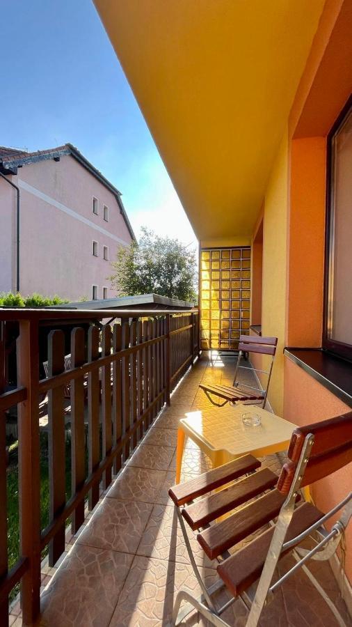 Apartman Cimca Cheb Exteriör bild