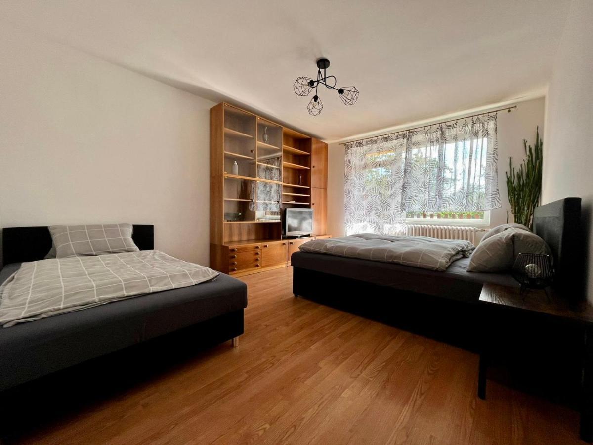 Apartman Cimca Cheb Exteriör bild